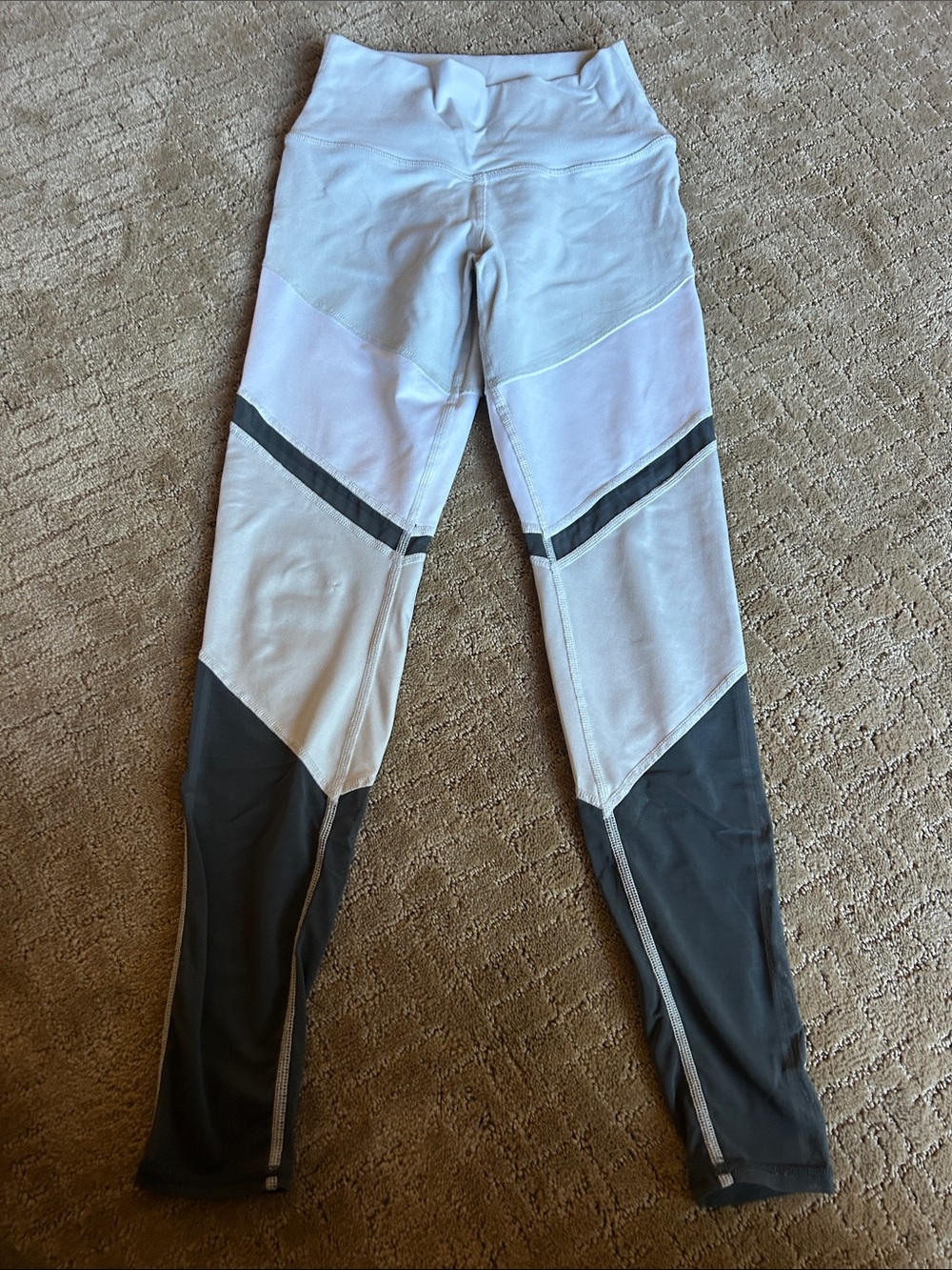 ALO Yoga Colorblock Leggings - White ,Grey & Charcoal